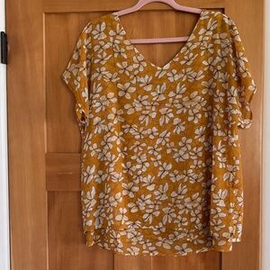 CAbi floral v-neck mustard/honey-color short sleeve blouse size M